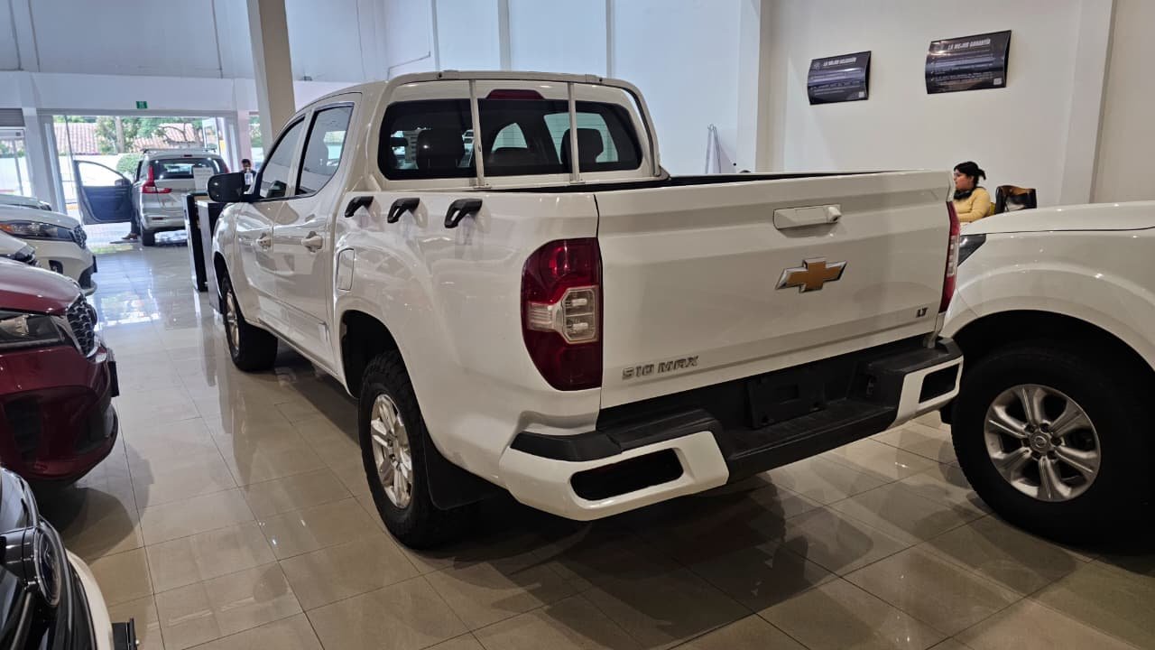 Chevrolet S10 MAX cc 4x4 2023 Blanco (4)