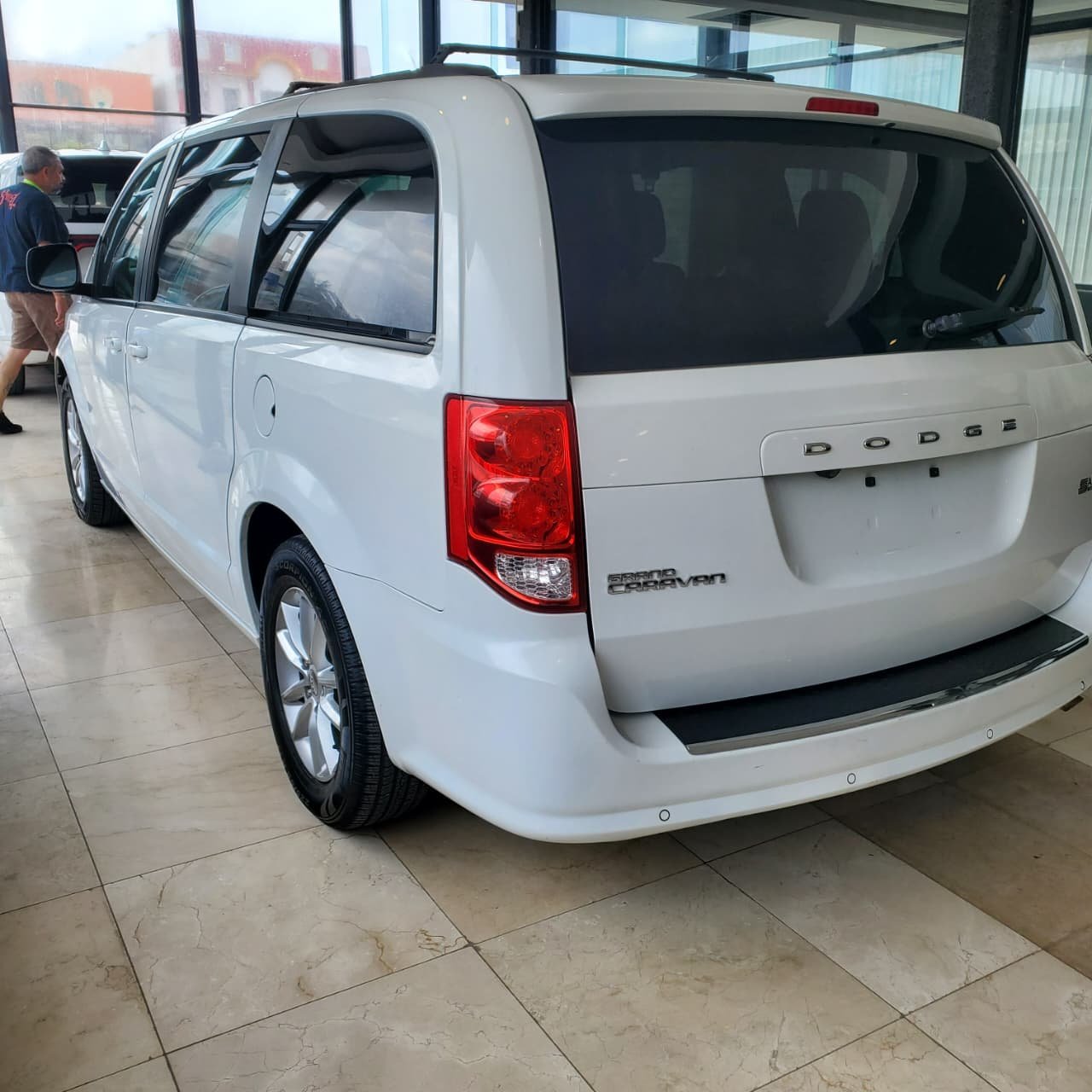 Dodge Grand Caravan SXT 2019 Blanco (10)