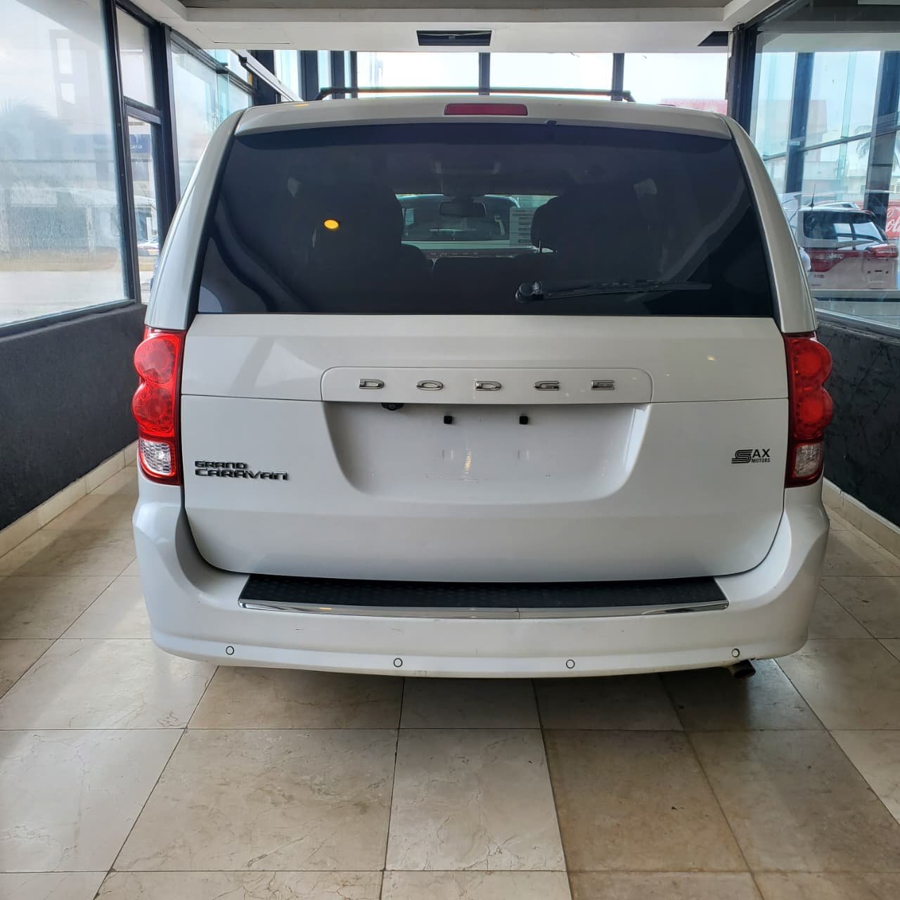 Dodge Grand Caravan SXT 2019 Blanco (11)