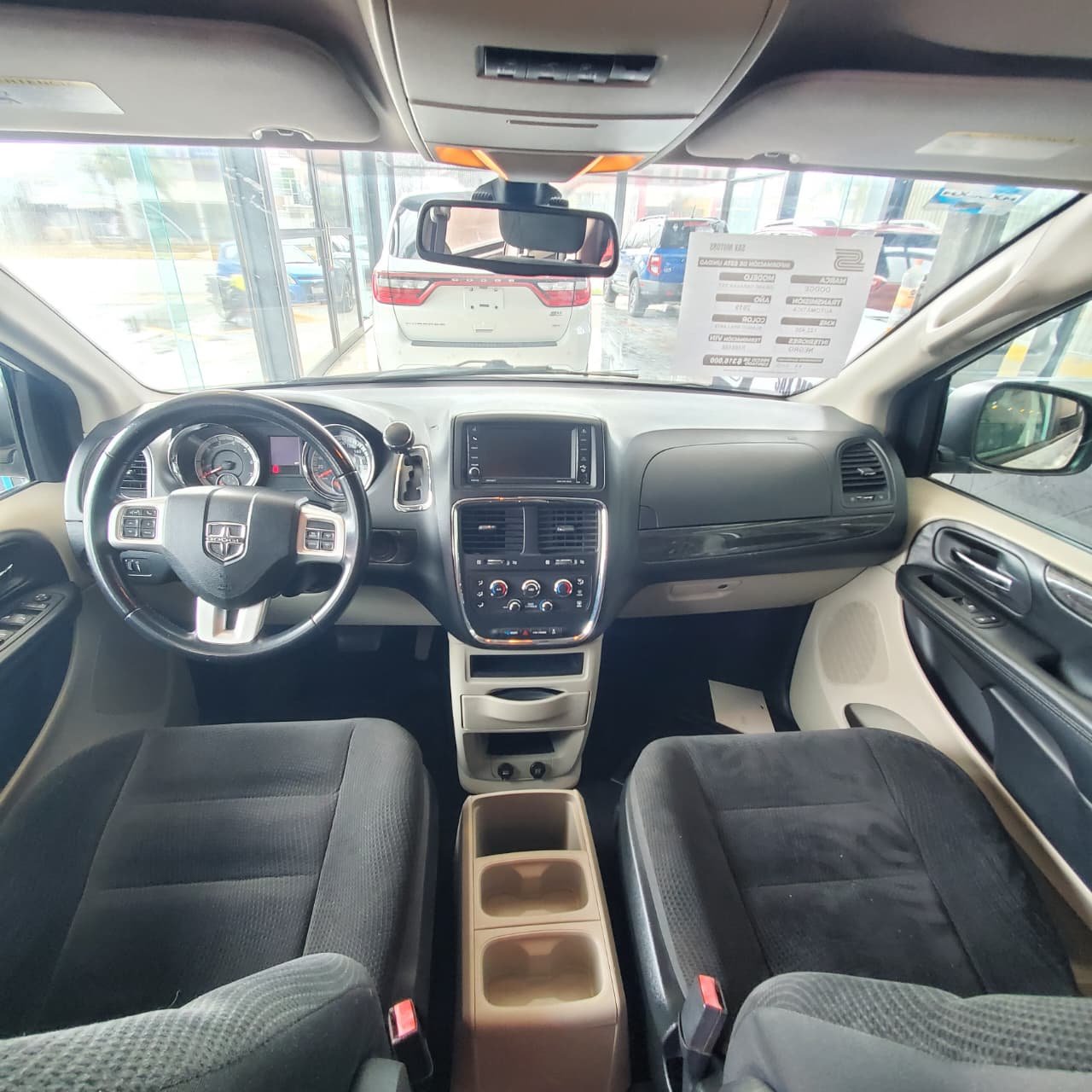 Dodge Grand Caravan SXT 2019 Blanco (13)