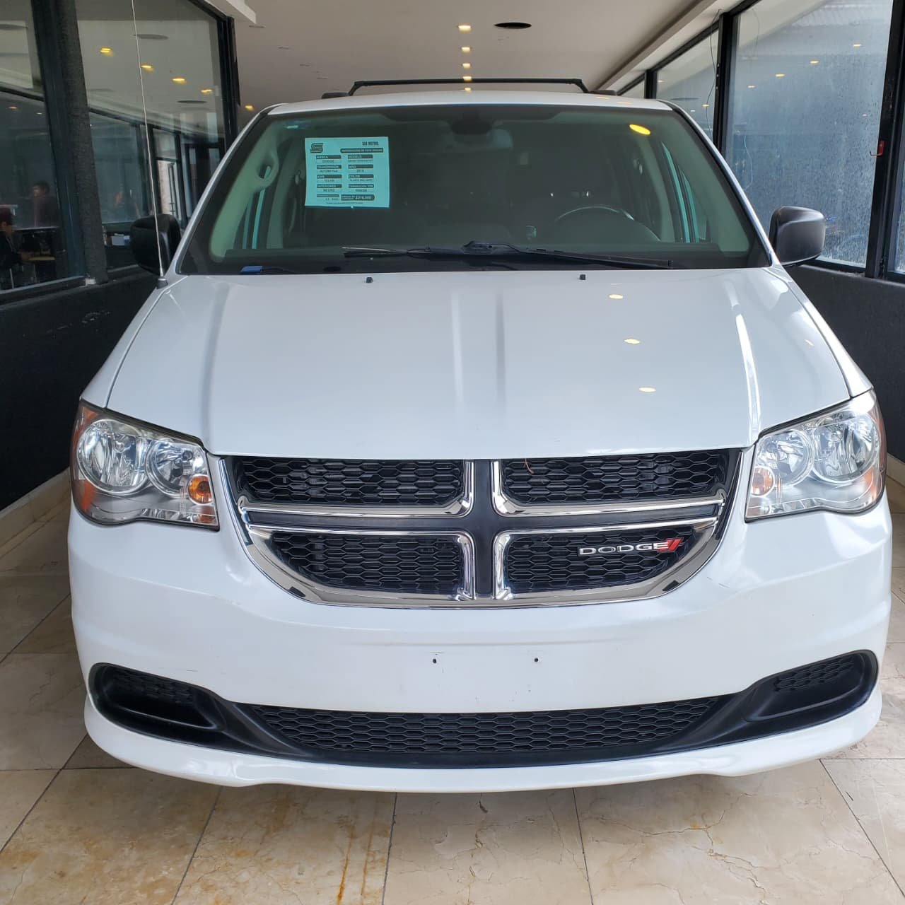 Dodge Grand Caravan SXT 2019 Blanco (8)